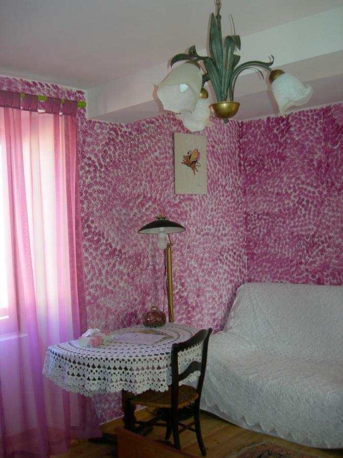 Sous La Glycine Bed & Breakfast Mielan ภายนอก รูปภาพ